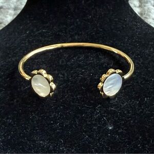 Asha Flower Petite Bracelet